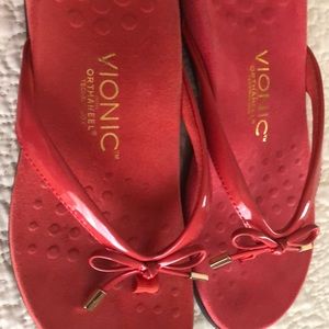 Vionic red/coral slip on sandals